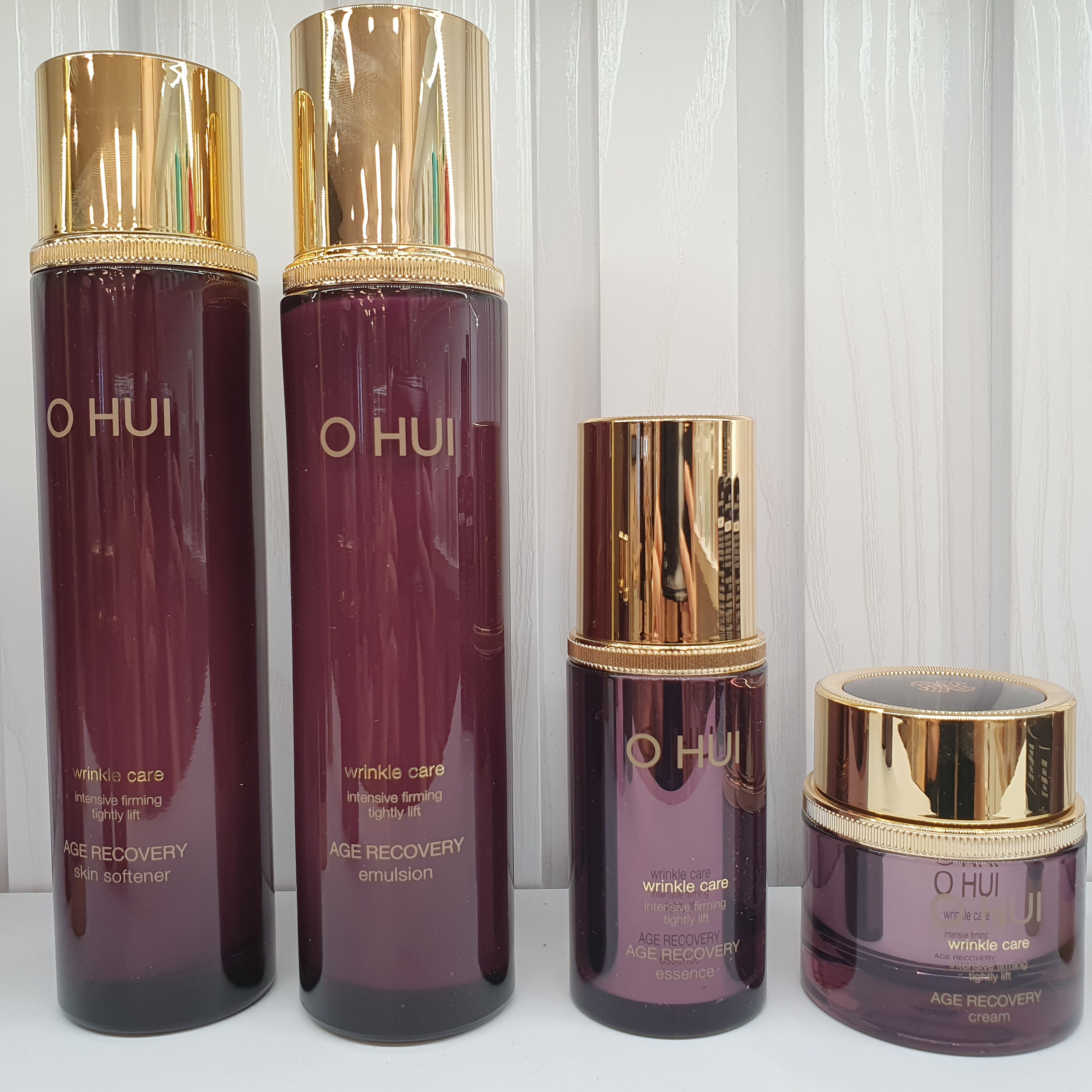 OHUI Age Recovery (4pcs Special Set)