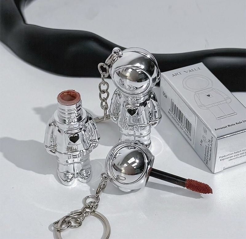 ART VALUE Astronaut Keychain Matte Naked Lip Mud