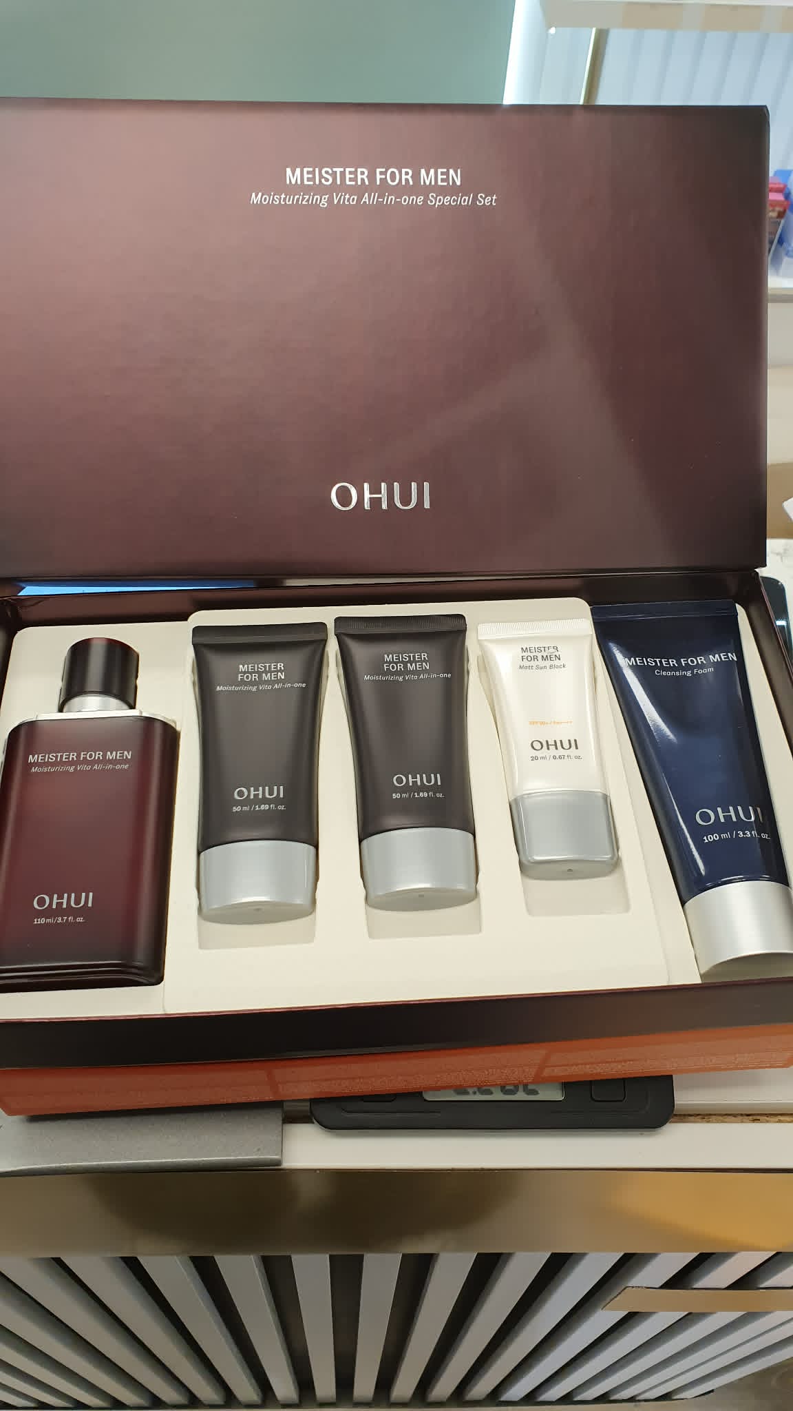 OHUI Meister For Men Moisture Vita All-In-One Special Set (5 items)