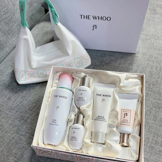 THE WHOO Bichup Treatment Essence Special Set 2025 (Free Bag)