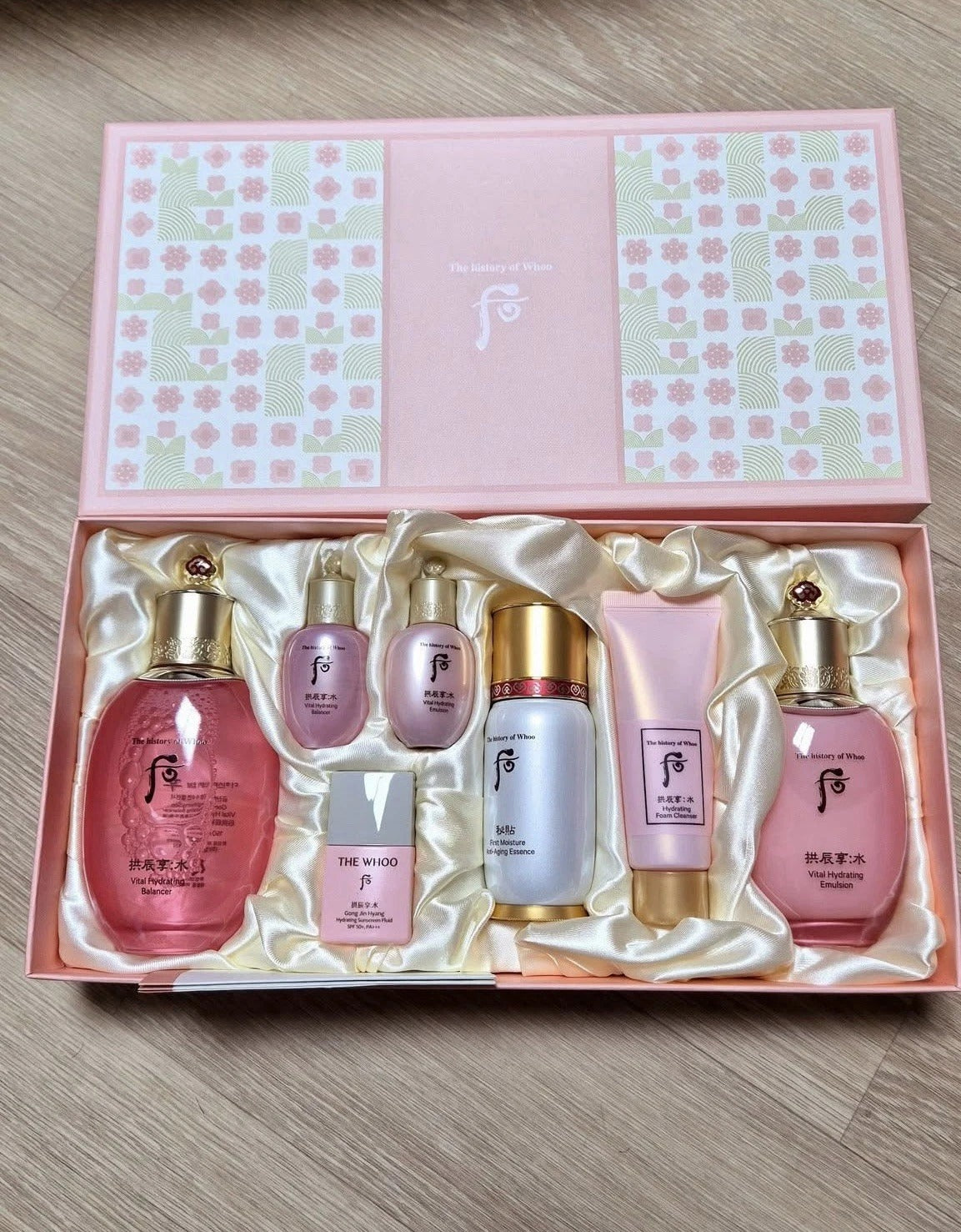 THE HISTORY OF WHOO Gongjunhyang Soo 3pcs Set