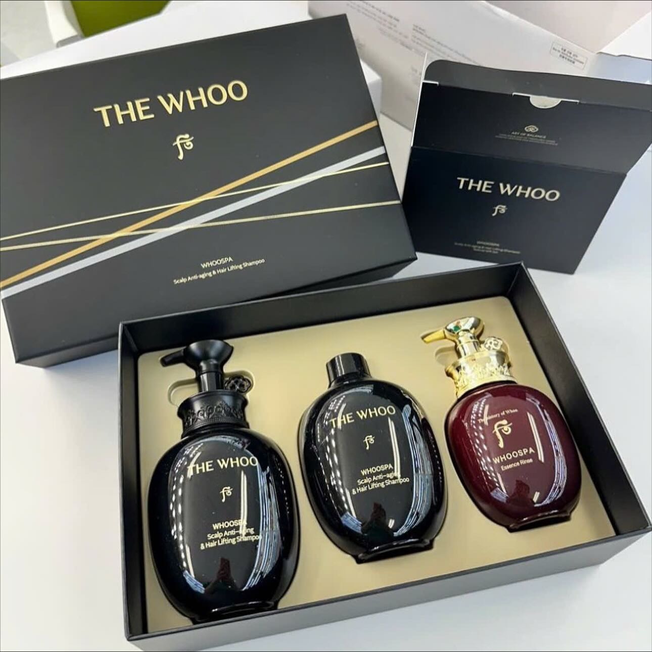 THE WHOO WHOOSPA Scalp Anti-aging & Hair Lifting Shampoo