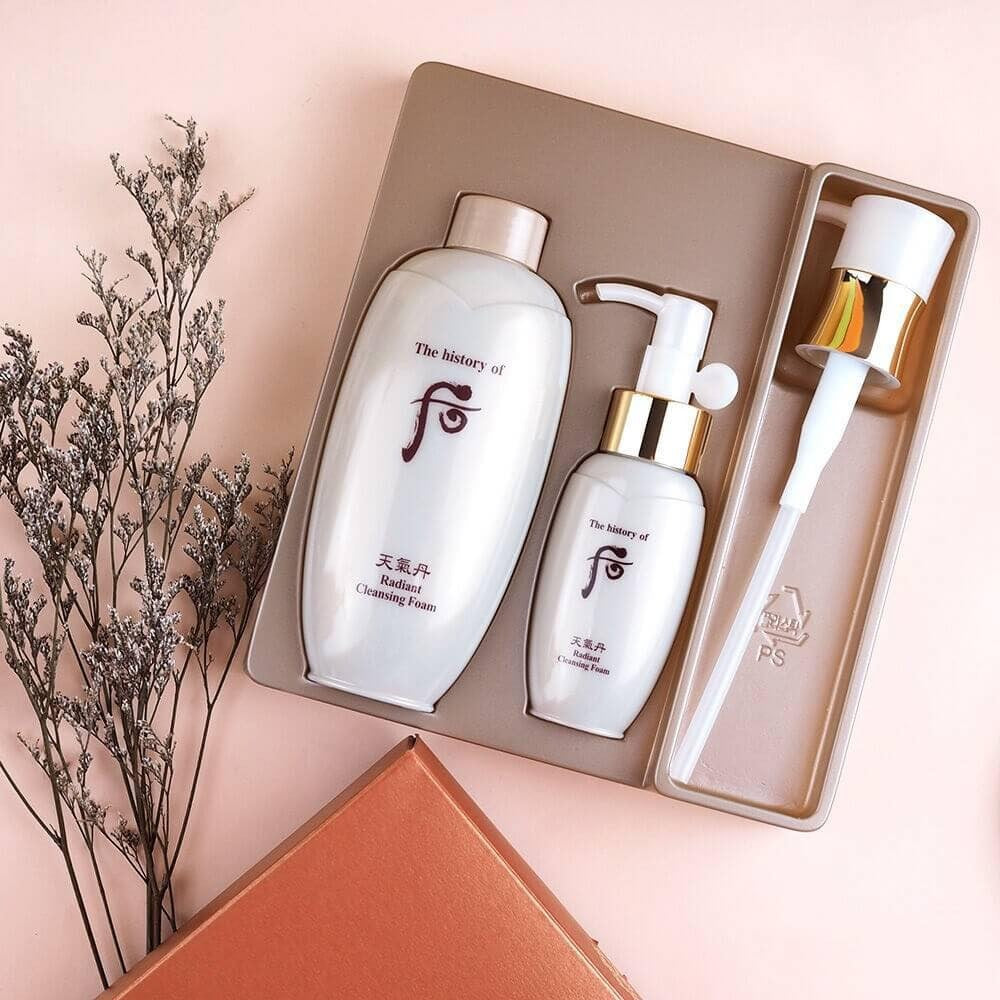 THE HISTORY OF WHOO Cheongidan Radiant Cleansing Foam Special Set