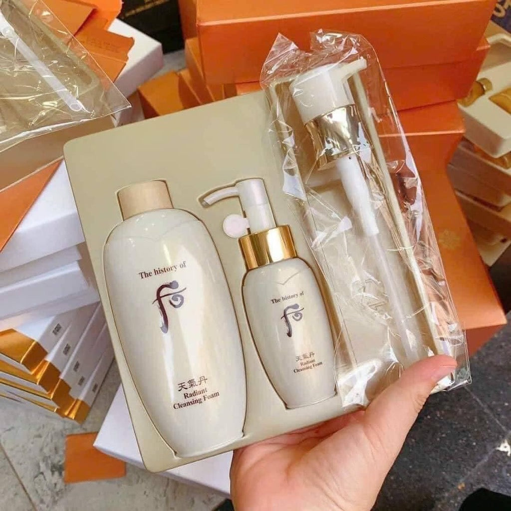 THE HISTORY OF WHOO Cheongidan Radiant Cleansing Foam Special Set