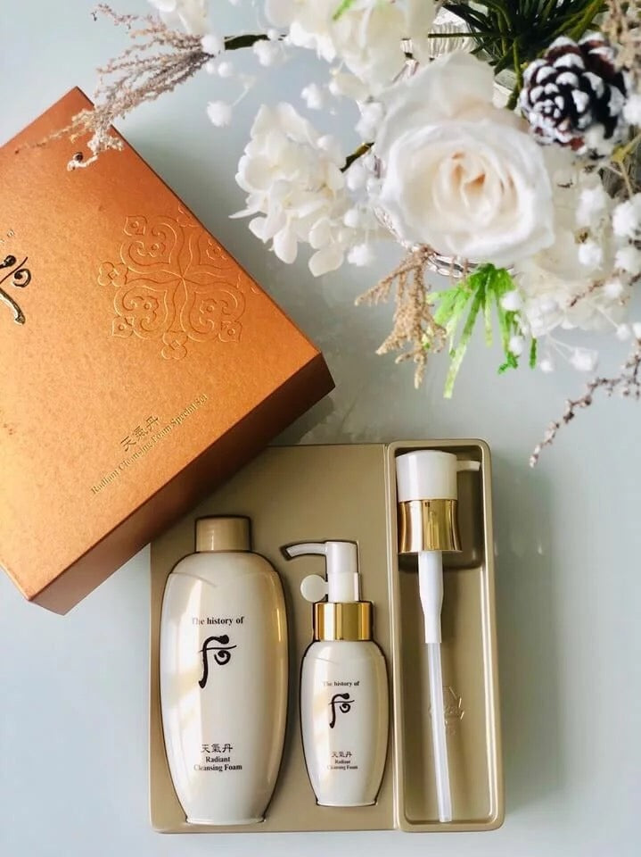 THE HISTORY OF WHOO Cheongidan Radiant Cleansing Foam Special Set